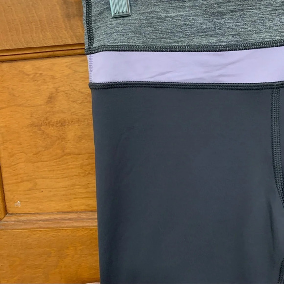 Lululemon Cropped Leggings - Picture 2 of 7